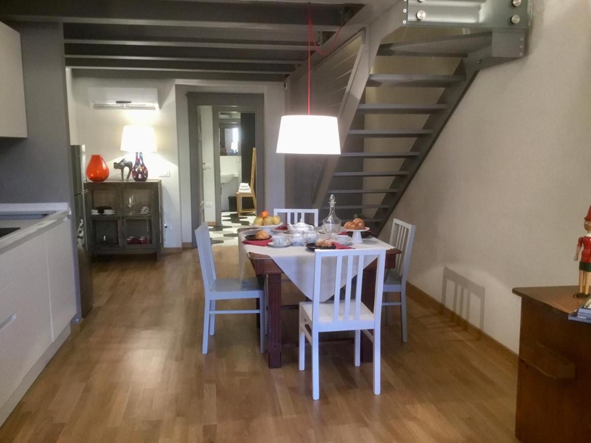 Torre Guinigi Luxury Loft Nel Centro Storico Di Lucca Apartman Kültér fotó